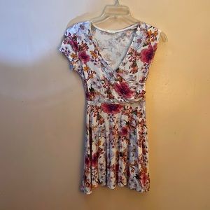 Woman’s floral dress size S
